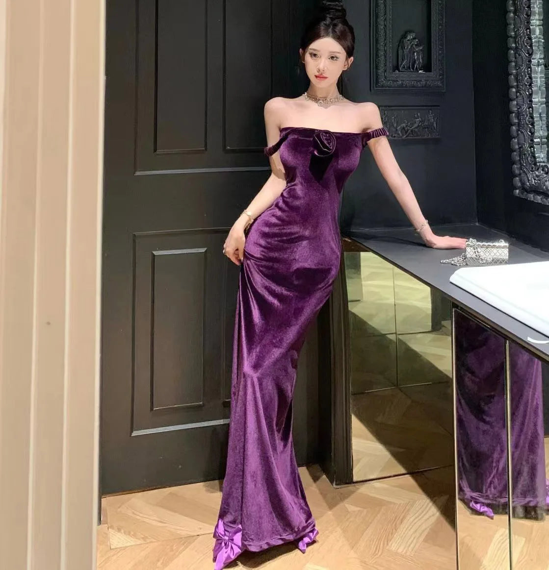 Luxurious velvet long dress for women