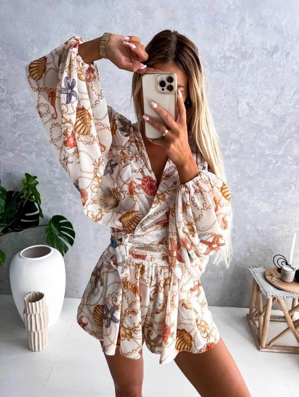 Summer deep V-neck beach style shorts suit