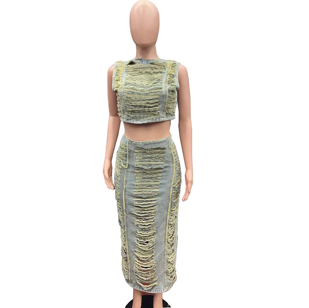 Trendy women’s festival denim set